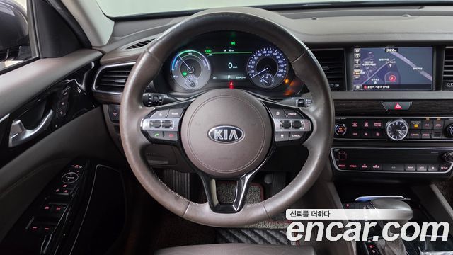 Kia K7 2017 — photo 12
