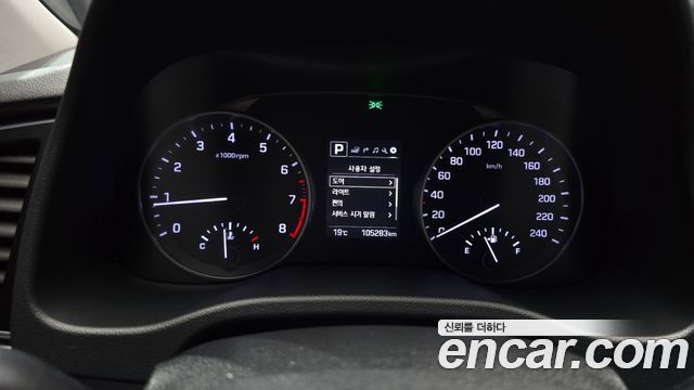 Hyundai AVANTE 2016 — photo 11