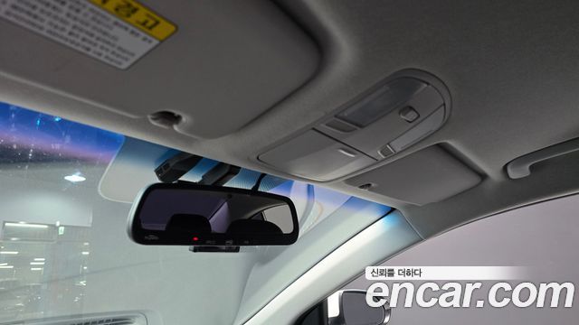 Hyundai AVANTE 2016 — photo 24