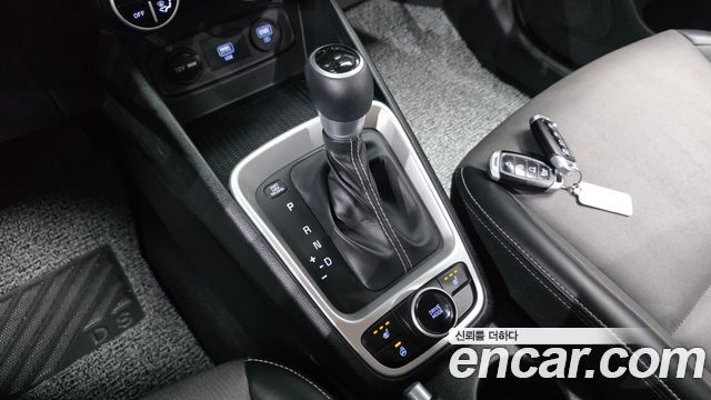 Hyundai Venue 2020 — photo 12