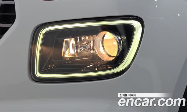 Hyundai Venue 2020 — photo 8