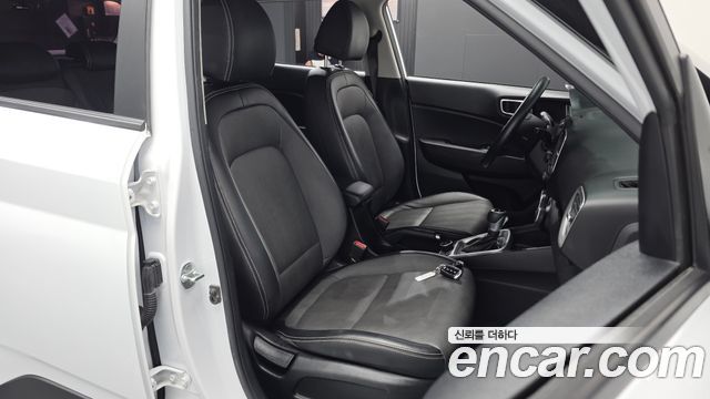Hyundai Venue 2020 — photo 16