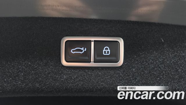 Genesis G80 2022 — photo 23
