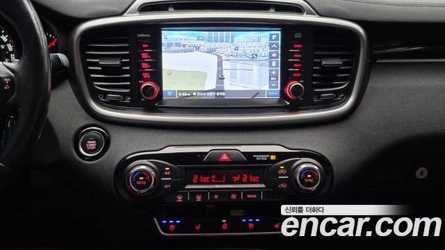 Kia Sorento 2016 — photo 18