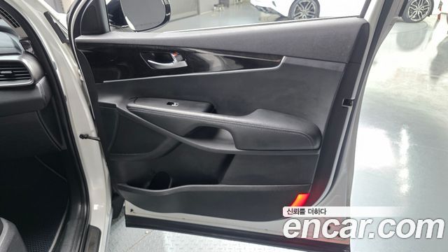 Kia Sorento 2016 — photo 15