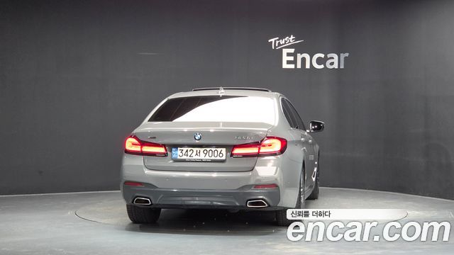 BMW 5-Series 2021 — photo 4