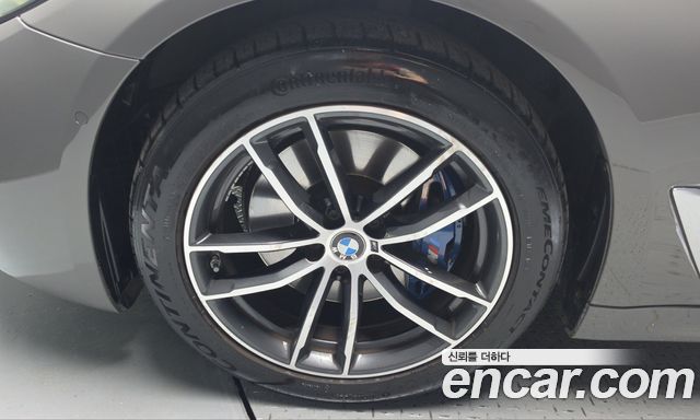 BMW 5-Series 2021 — photo 5