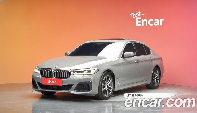 BMW 5-Series 2021 — photo 1