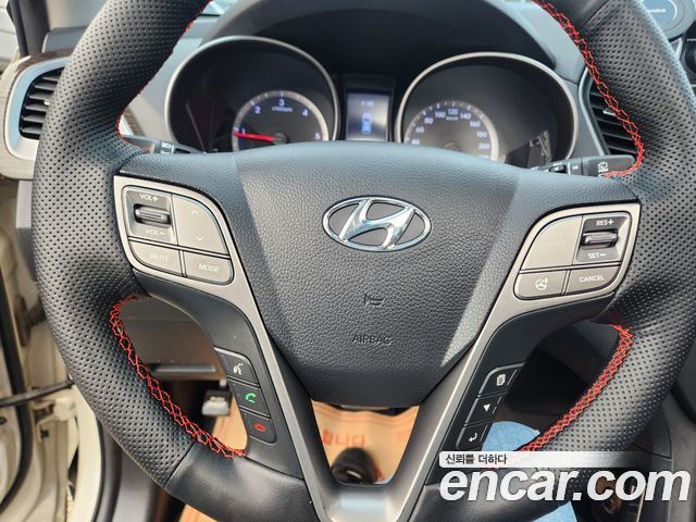 Hyundai Santafe 2015 — photo 17