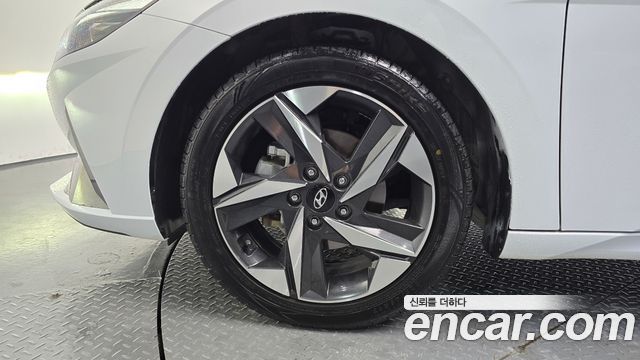 Hyundai AVANTE 2023 — photo 5