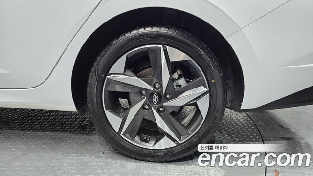 Hyundai AVANTE 2023 — photo 7