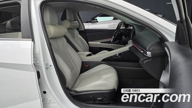 Hyundai AVANTE 2023 — photo 16