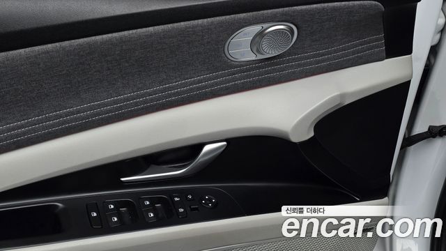 Hyundai AVANTE 2023 — photo 27