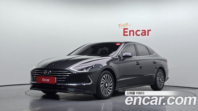 Hyundai Sonata 2022 — photo 1