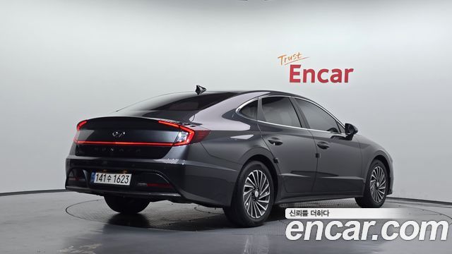 Hyundai Sonata 2022 — photo 2