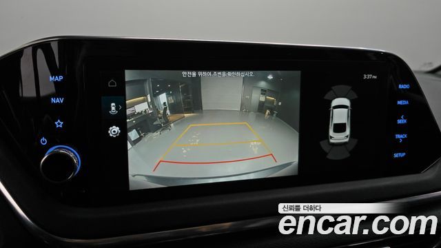 Hyundai Sonata 2022 — photo 16