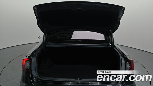 Hyundai Sonata 2022 — photo 18