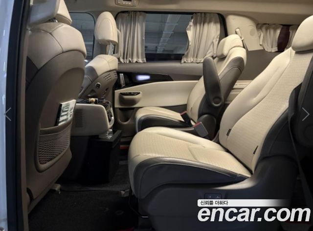Kia Canival 2022 — photo 8