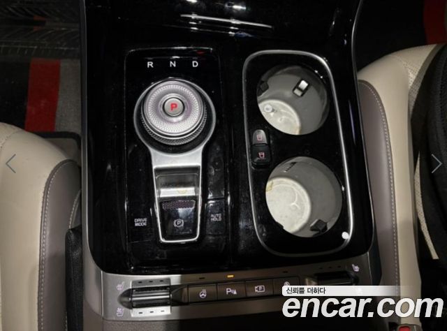 Kia Canival 2022 — photo 12