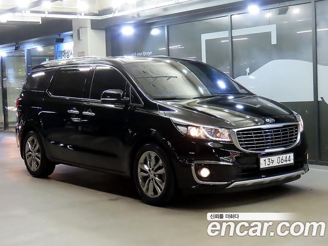 Kia Canival 2016 — photo 1