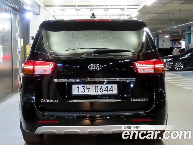 Kia Canival 2016 — photo 4