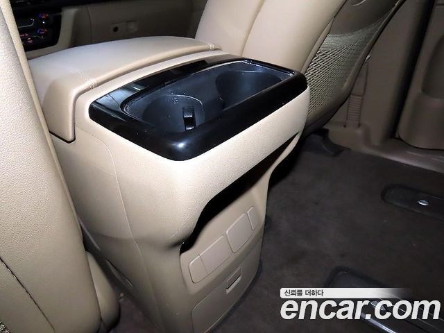 Kia Canival 2016 — photo 16