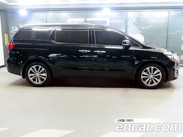 Kia Canival 2016 — photo 20