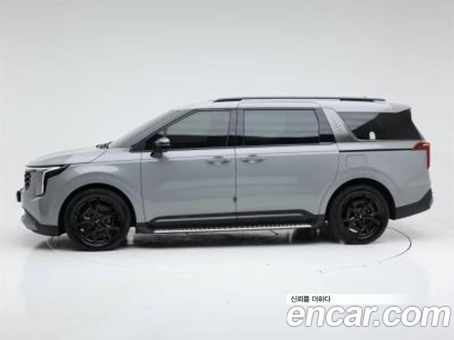 Kia Canival 2024 — photo 3