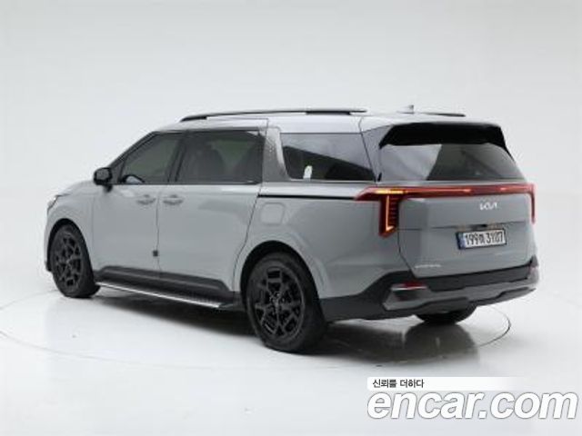 Kia Canival 2024 — photo 4