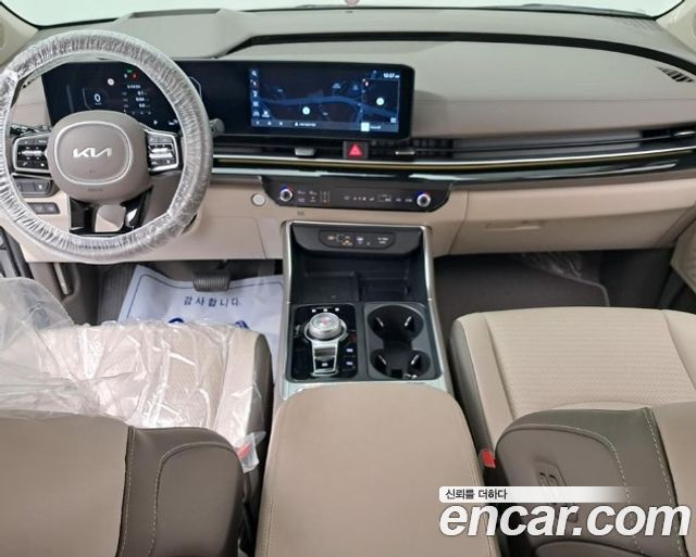 Kia Canival 2024 — photo 9