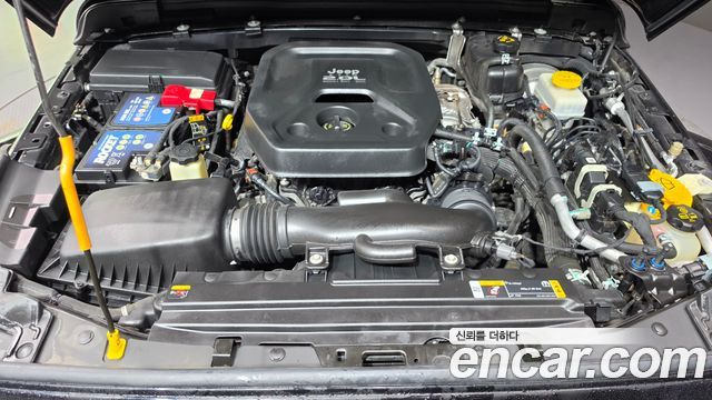 Jeep Wrangler 2021 — photo 6