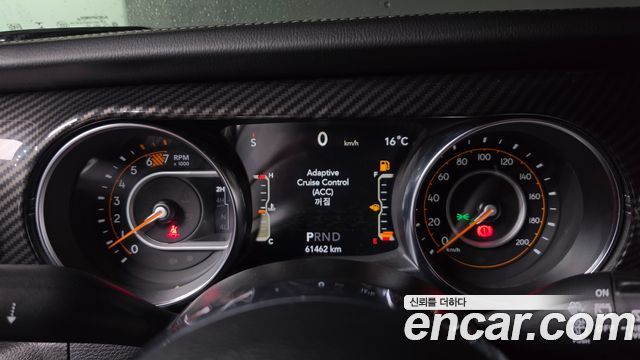 Jeep Wrangler 2021 — photo 11