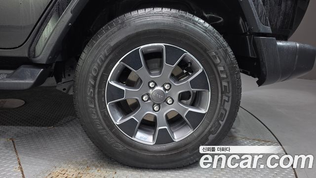 Jeep Wrangler 2021 — photo 7
