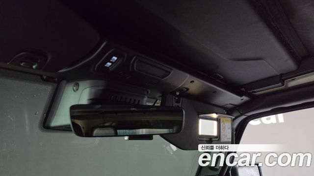 Jeep Wrangler 2021 — photo 28