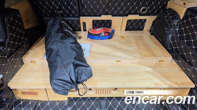 Jeep Wrangler 2021 — photo 32