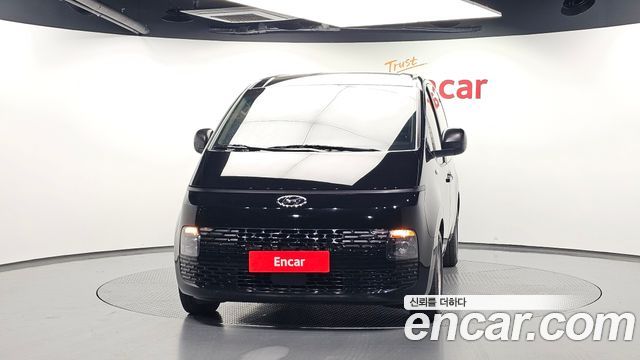 Hyundai Staria 2024 — photo 3