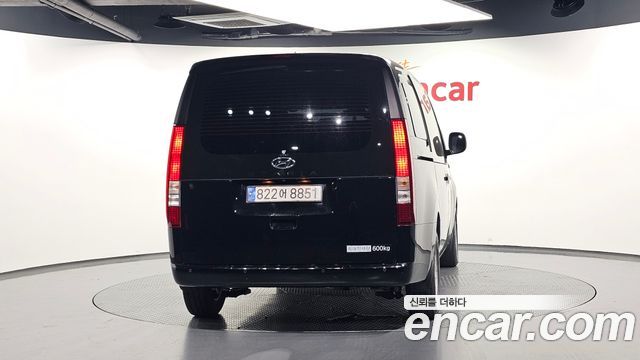 Hyundai Staria 2024 — photo 4