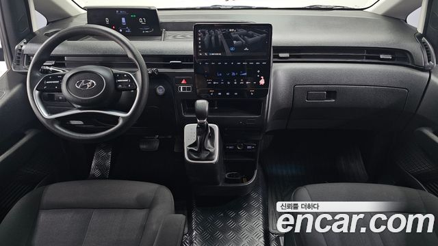 Hyundai Staria 2024 — photo 7