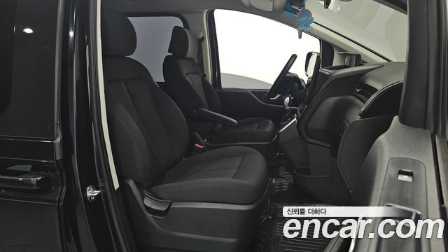 Hyundai Staria 2024 — photo 10