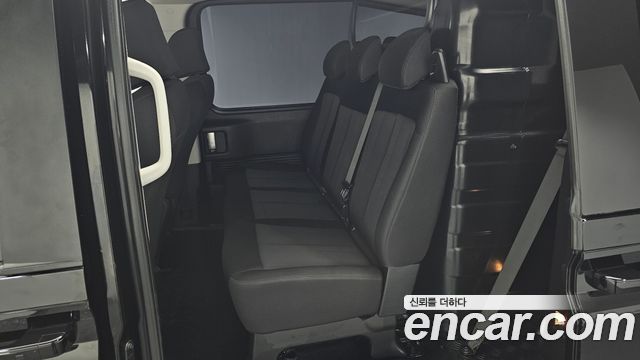 Hyundai Staria 2024 — photo 12