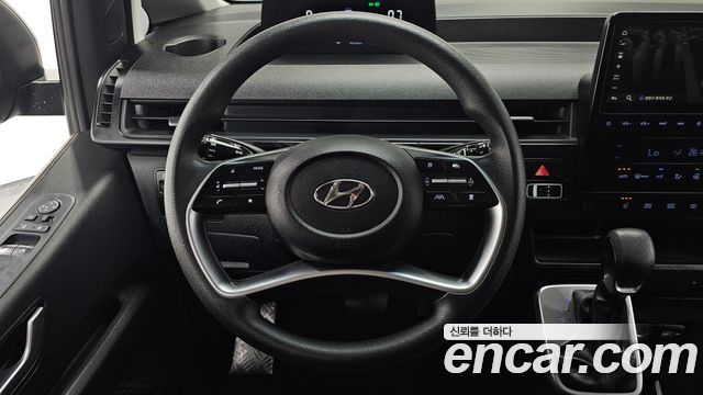 Hyundai Staria 2024 — photo 13