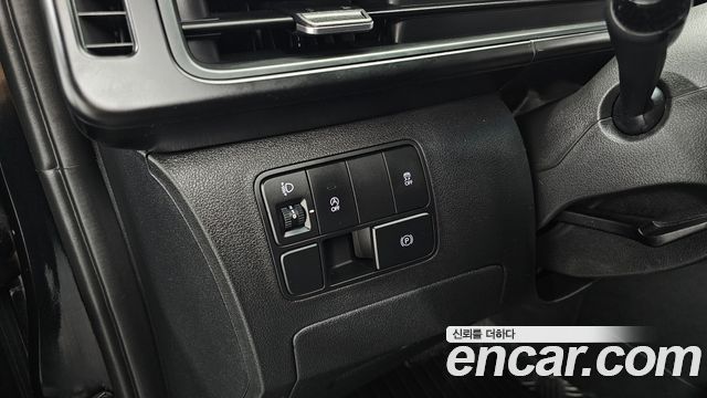Hyundai Staria 2024 — photo 18