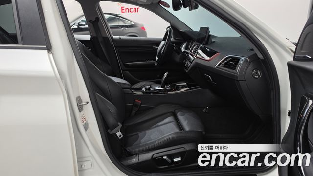 BMW 1-Series 2018 — photo 11