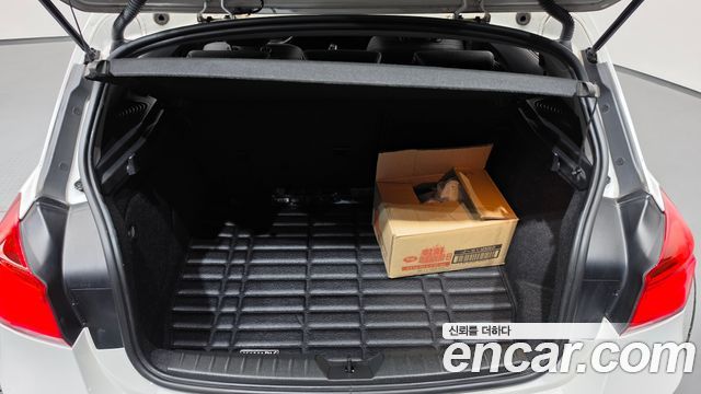 BMW 1-Series 2018 — photo 17