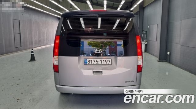 Hyundai Staria 2022 — photo 4