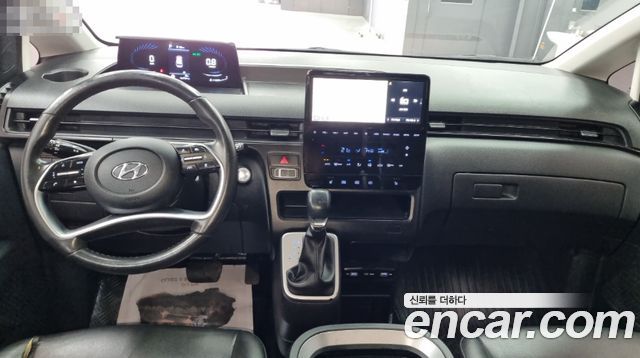 Hyundai Staria 2022 — photo 7