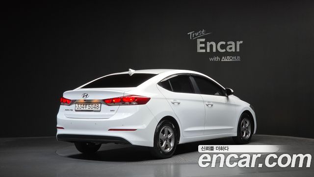 Hyundai AVANTE 2018 — photo 2