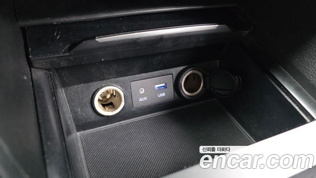 Hyundai AVANTE 2018 — photo 23
