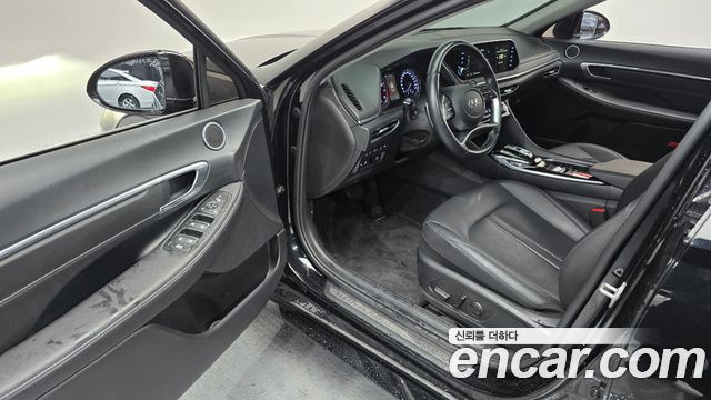 Hyundai Sonata 2023 — photo 12