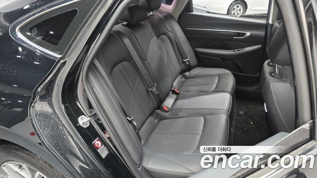 Hyundai Sonata 2023 — photo 17